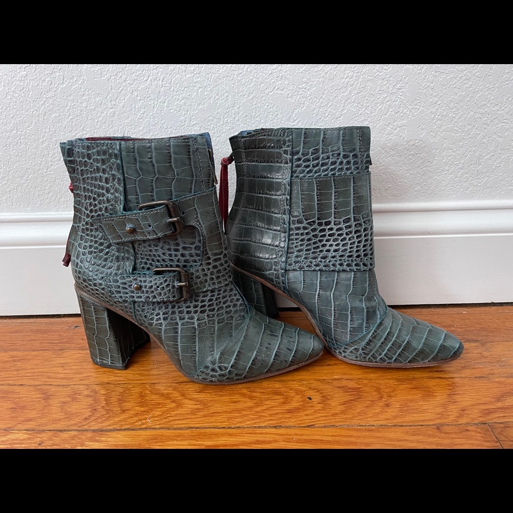 Freebird booties